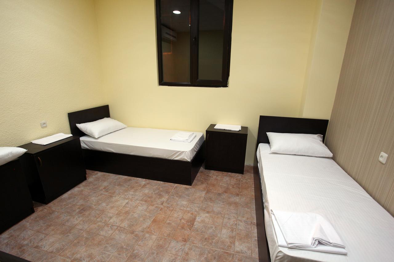 Yerevan Inn Hostel Екстериор снимка