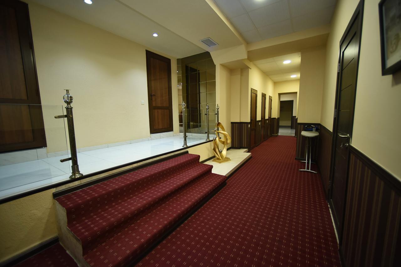 Yerevan Inn Hostel Екстериор снимка